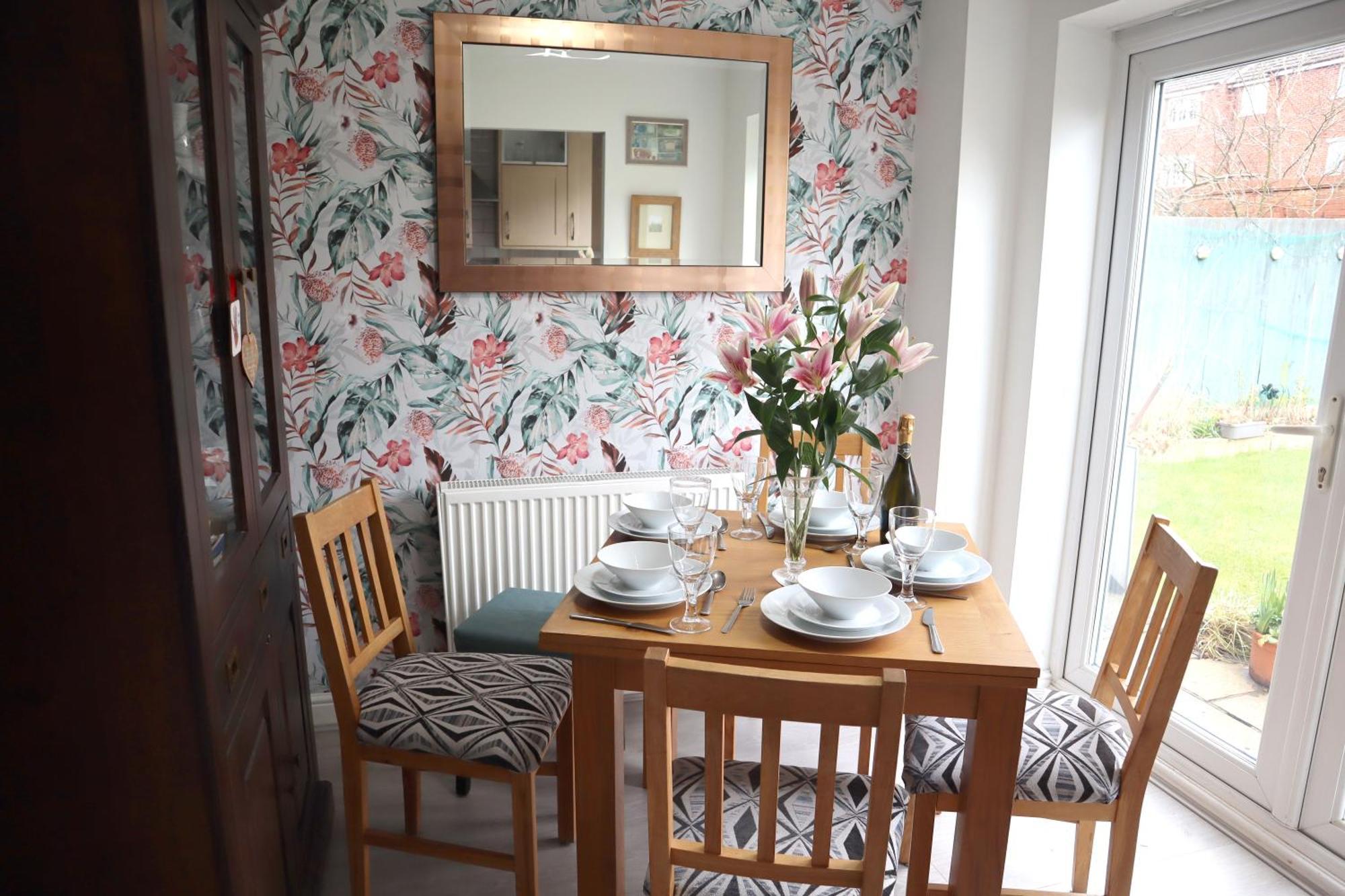 In Our Liverpool Home Sleeps 5 In 2 Double & 1 Single Bedrooms Exterior foto